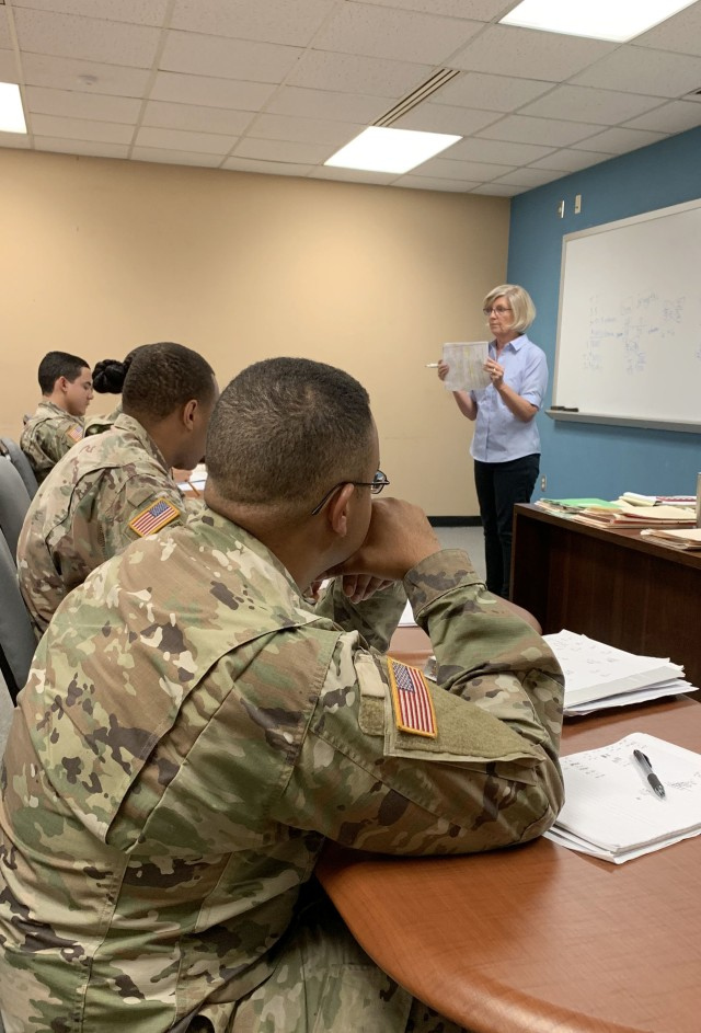 Classes Help Soldiers Prepare For The Future Article The United 
