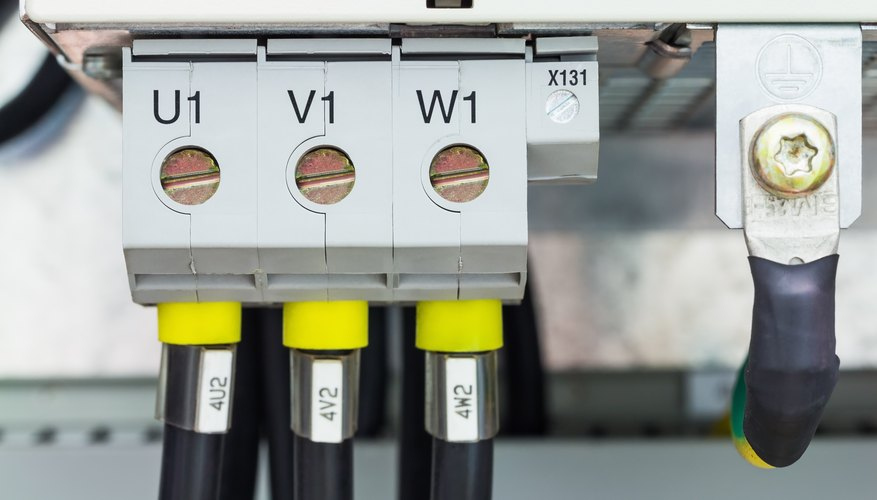 How To Convert Single Phase To 3 Phase Power Sciencing